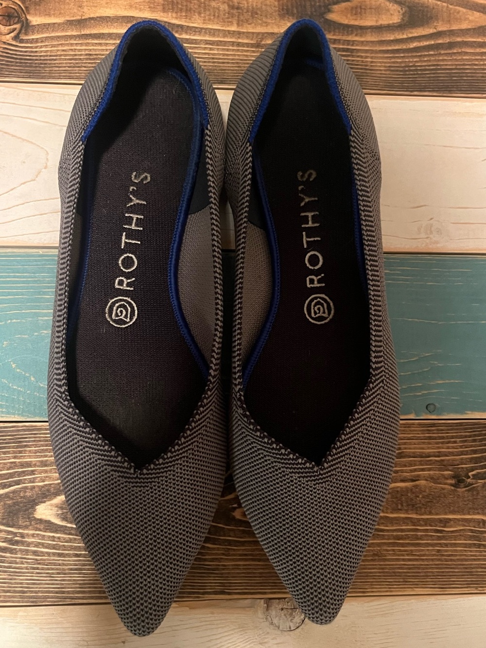 Rothy's Pointed Toe Flats in Gray with Blue Trim size 9.5